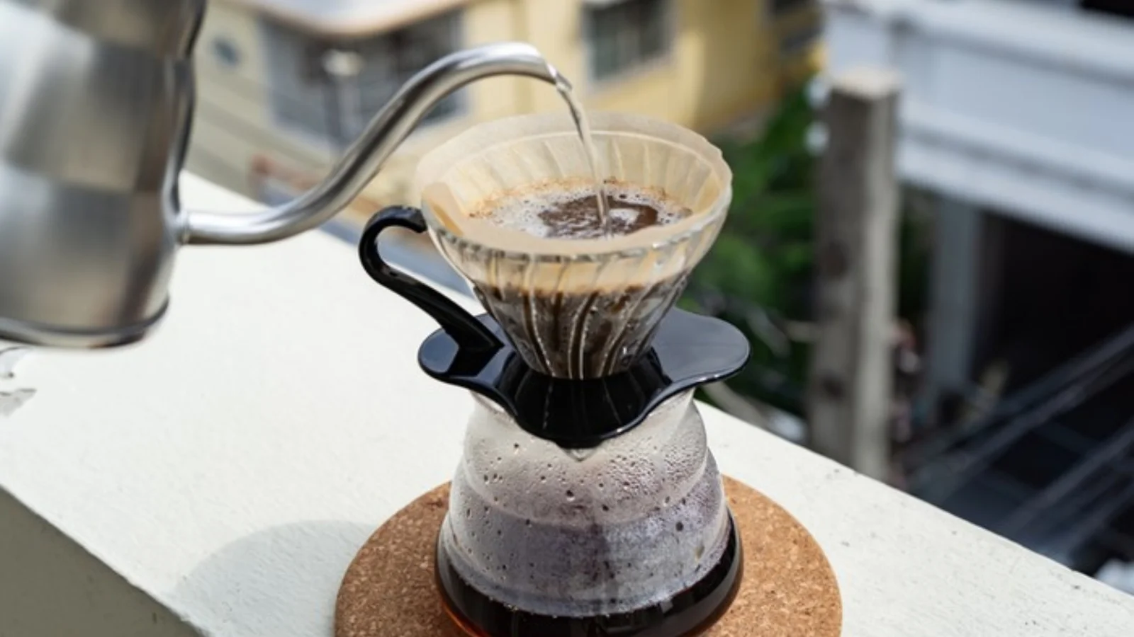 Making Tubruk Coffee in Glass